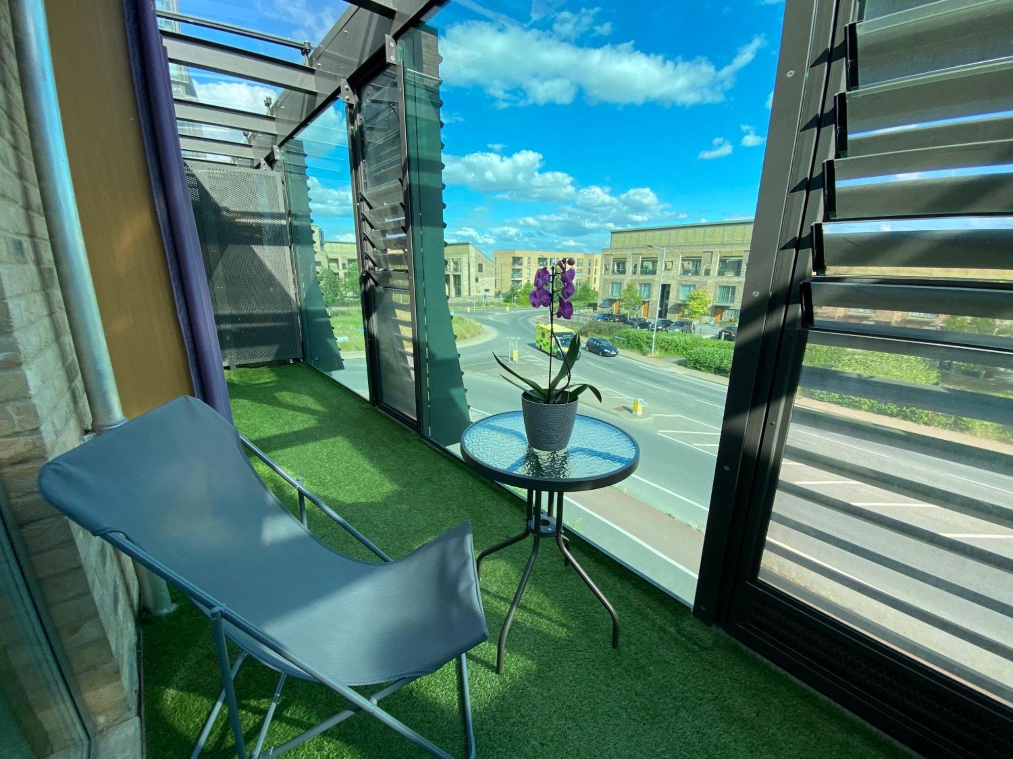 Cambridge Stays - Apartment At Addenbrooke Hospital And Bio Campus - Free Private Parking Zewnętrze zdjęcie